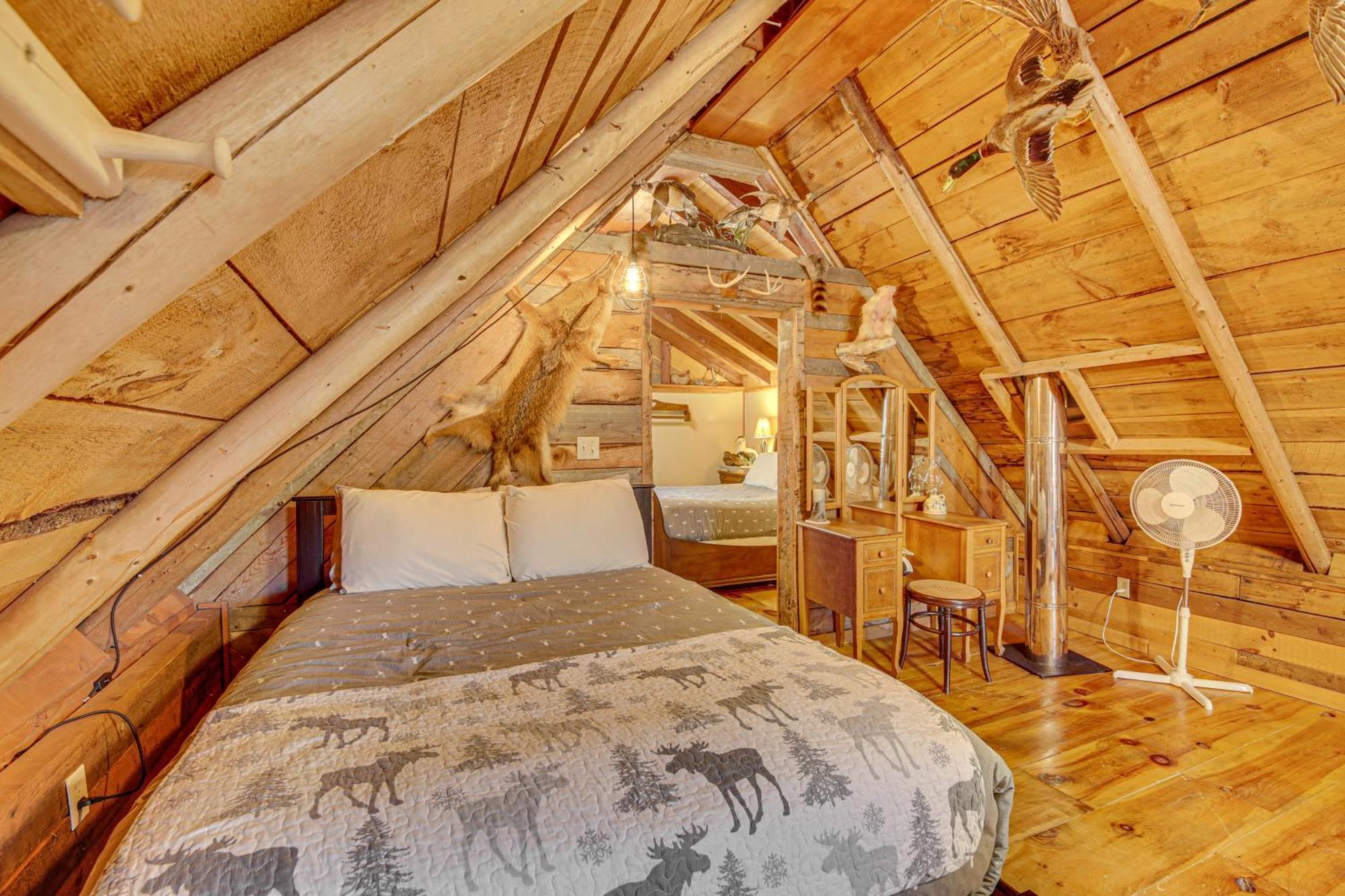 Rustic Searsport Cabin Loft And Sunroom On 10 Acres Zewnętrze zdjęcie