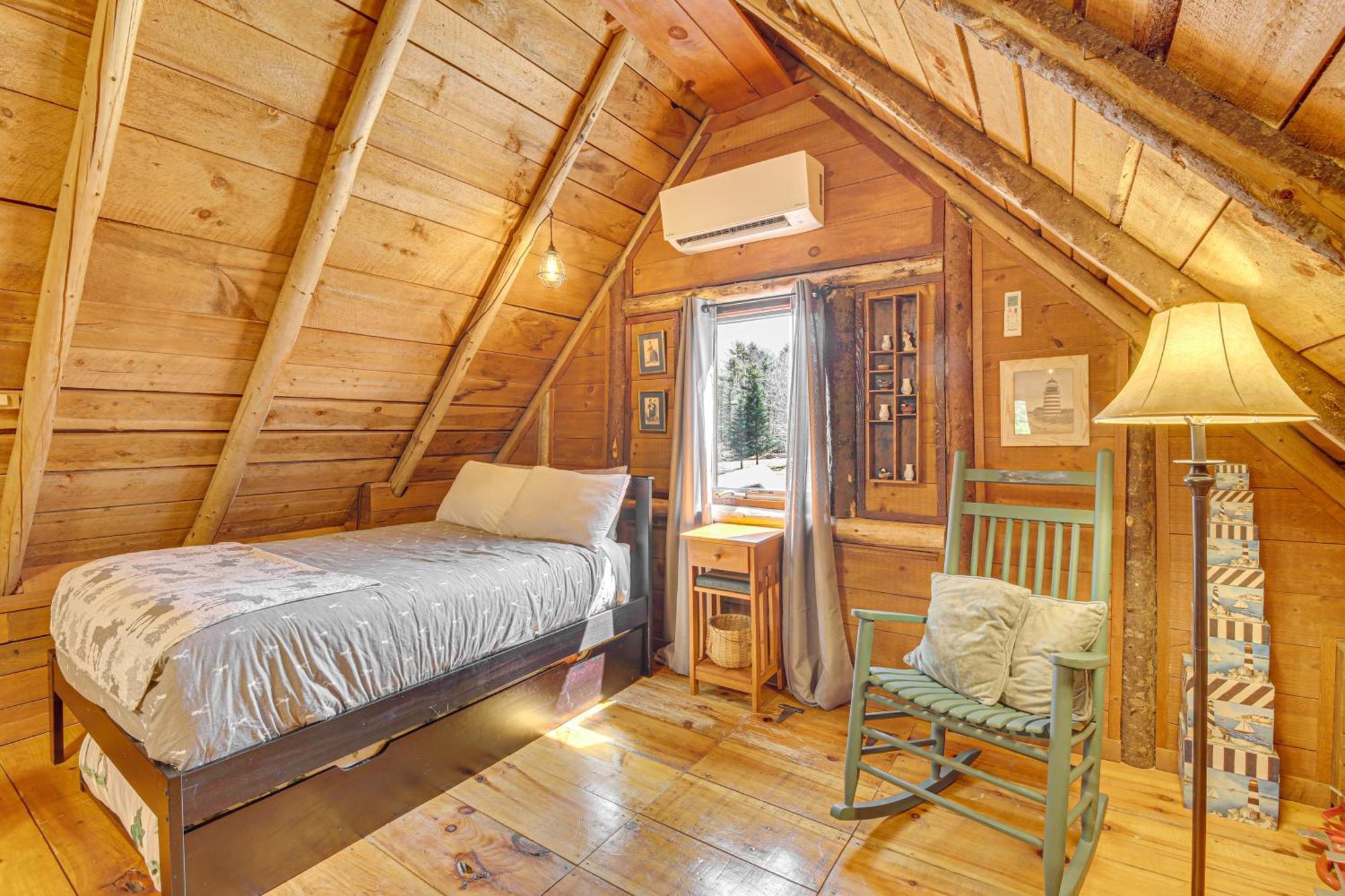 Rustic Searsport Cabin Loft And Sunroom On 10 Acres Zewnętrze zdjęcie