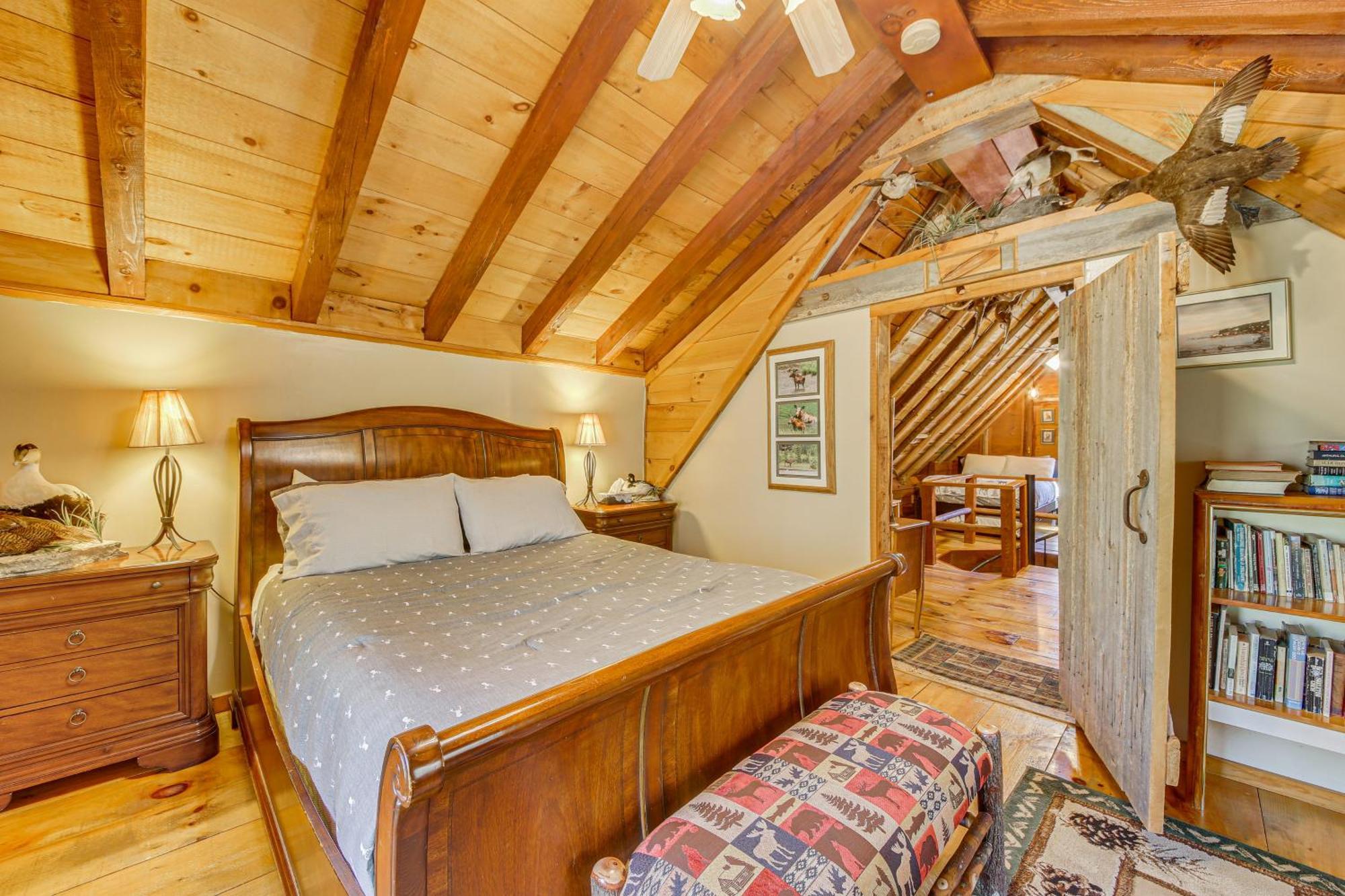 Rustic Searsport Cabin Loft And Sunroom On 10 Acres Zewnętrze zdjęcie