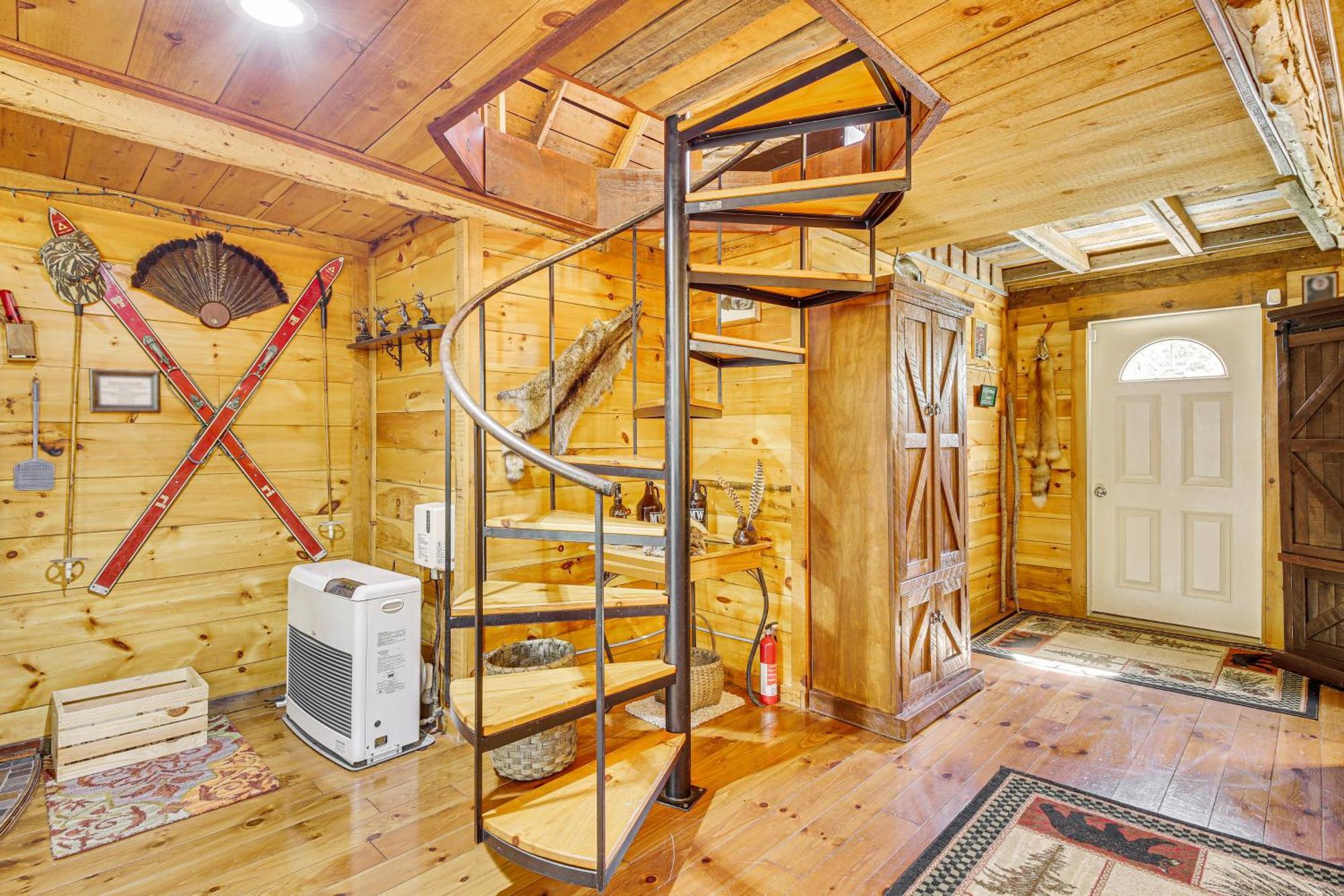 Rustic Searsport Cabin Loft And Sunroom On 10 Acres Zewnętrze zdjęcie