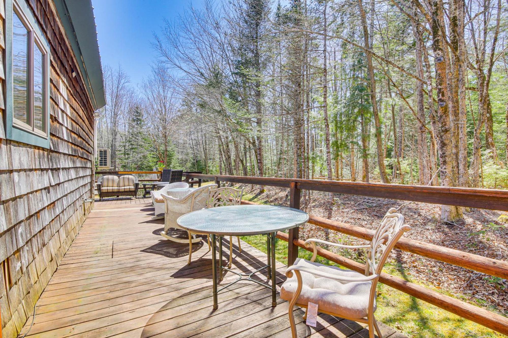Rustic Searsport Cabin Loft And Sunroom On 10 Acres Zewnętrze zdjęcie